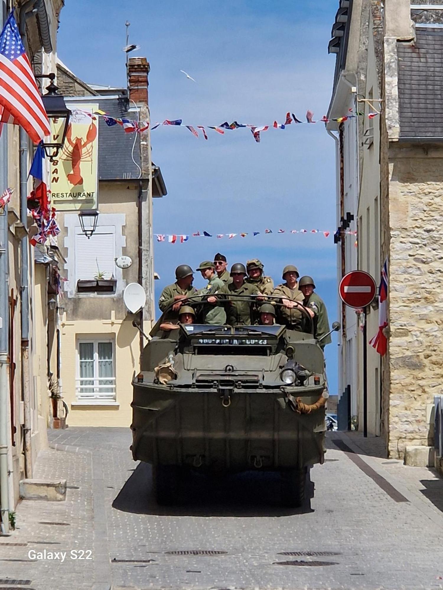 Hotel Eisenhower Port-en-Bessin-Huppain Dış mekan fotoğraf