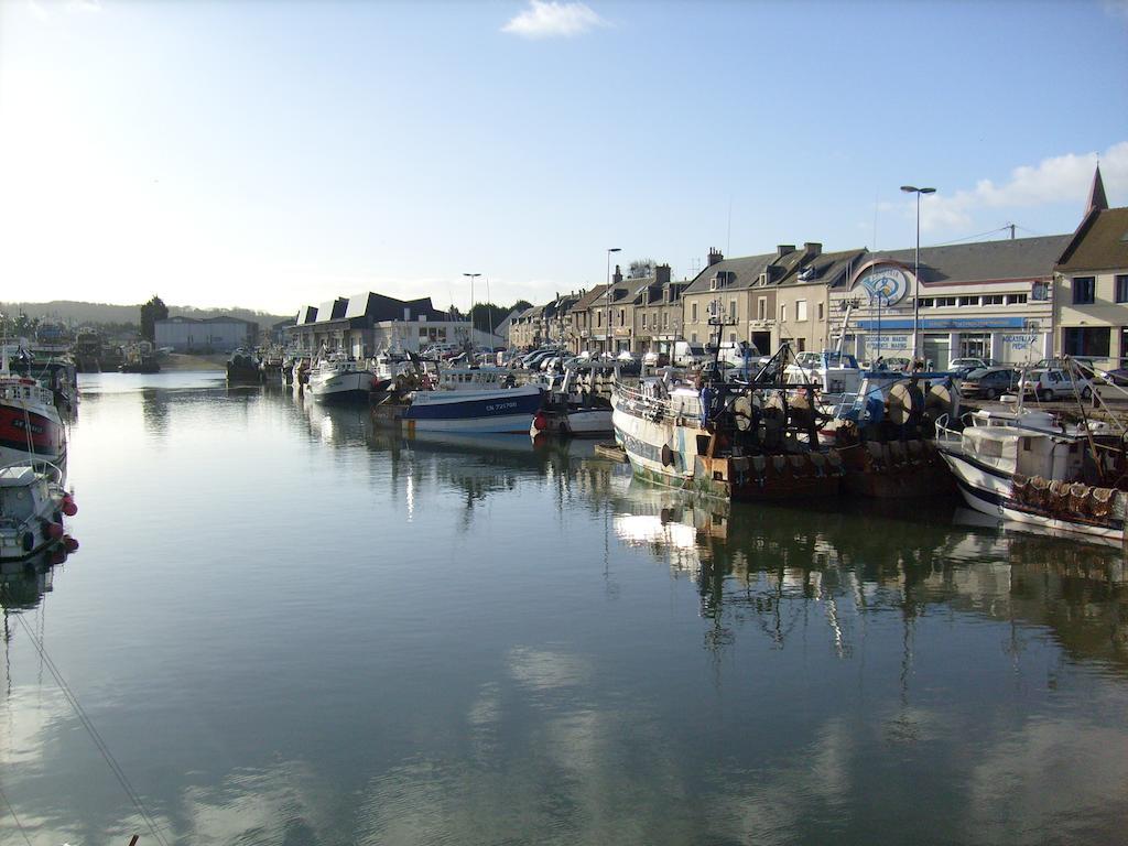 Hotel Eisenhower Port-en-Bessin-Huppain Dış mekan fotoğraf