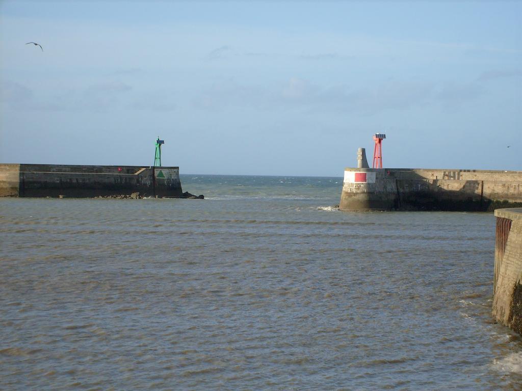 Hotel Eisenhower Port-en-Bessin-Huppain Dış mekan fotoğraf