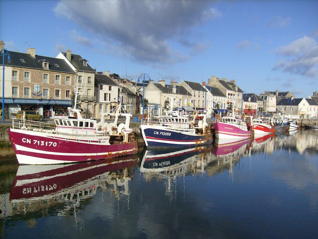 Hotel Eisenhower Port-en-Bessin-Huppain Dış mekan fotoğraf